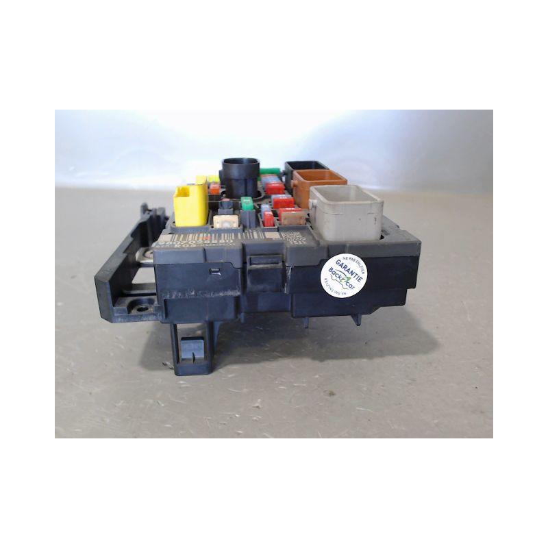 BOITE A FUSIBLES PEUGEOT PARTNER TEPEE 2008-
