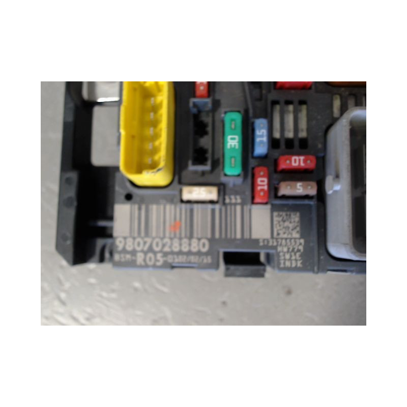 BOITE A FUSIBLES PEUGEOT PARTNER TEPEE 2008-