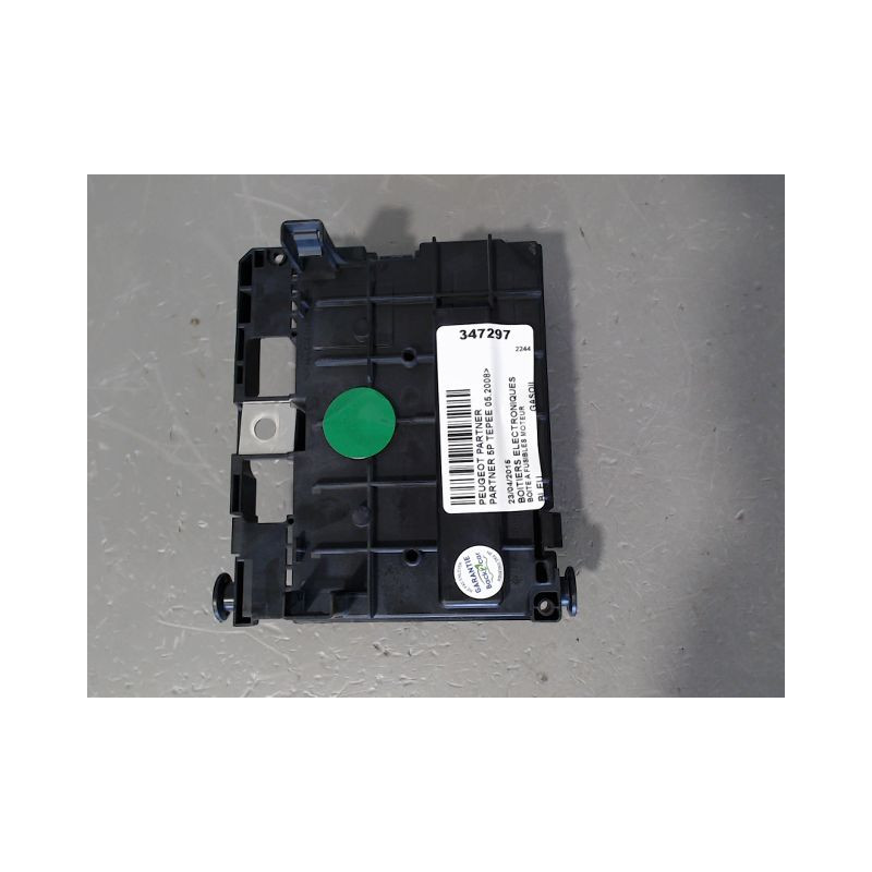 BOITE A FUSIBLES PEUGEOT PARTNER TEPEE 2008-