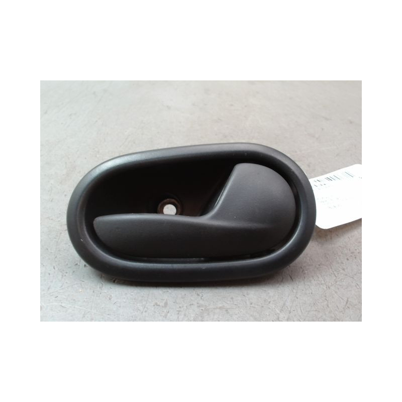 POIGNEE INTERIEURE PORTE AVANT DROIT DACIA SANDERO II Phase 1 2012-...