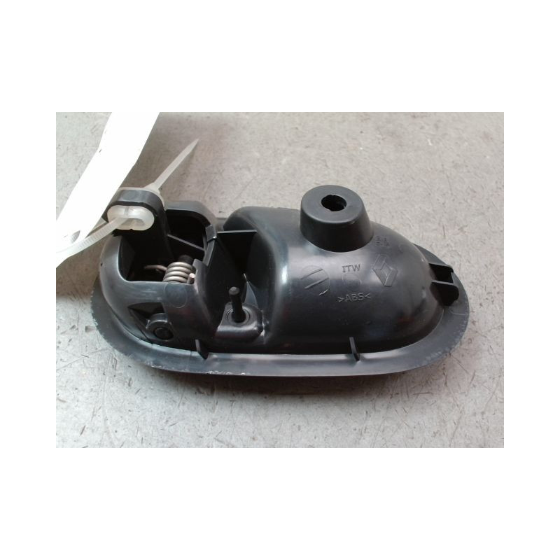 POIGNEE INTERIEURE PORTE AVANT DROIT DACIA SANDERO II Phase 1 2012-...