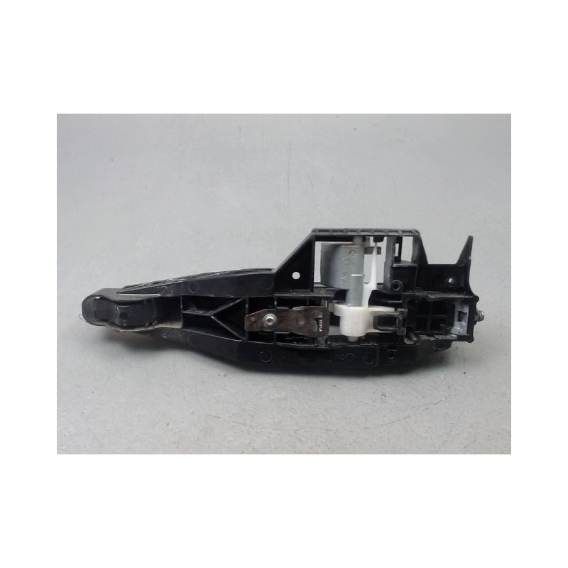 POIGNEE EXTERIEURE PORTE ARRIERE DROIT PEUGEOT 2008 Phase 1 2013-...