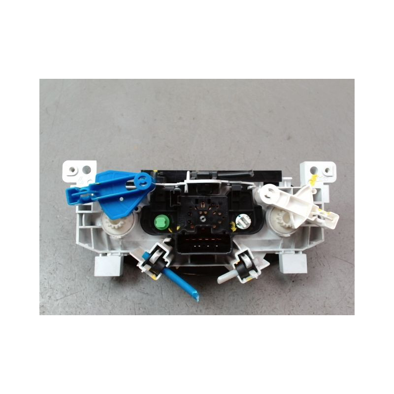 COMMANDE DE CHAUFFAGE DACIA DUSTER BREAK Phase 1 2010-2013