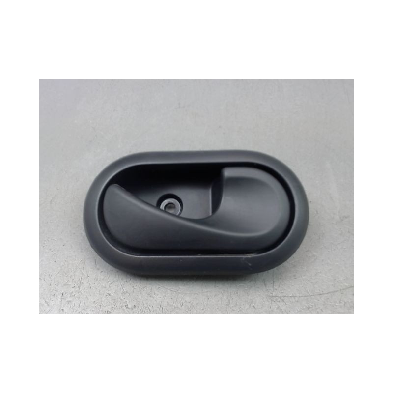 POIGNEE INTERIEURE PORTE ARRIERE DROIT DACIA DUSTER BREAK Phase 1 2010-2013