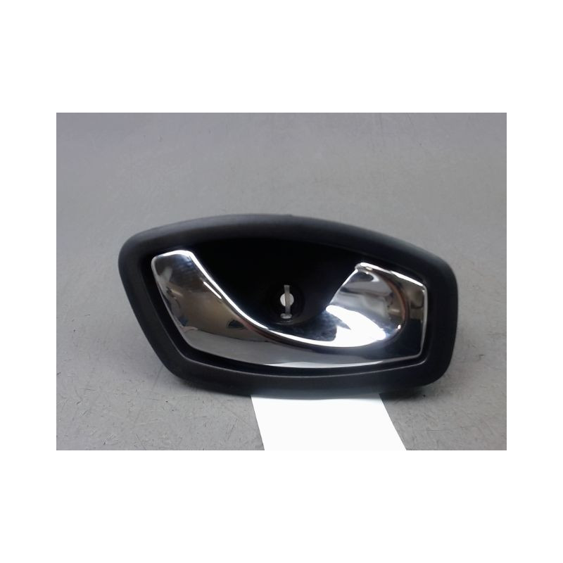 POIGNEE INTERIEURE PORTE AVANT DROIT RENAULT CLIO BREAK IV Phase 1 2012-...