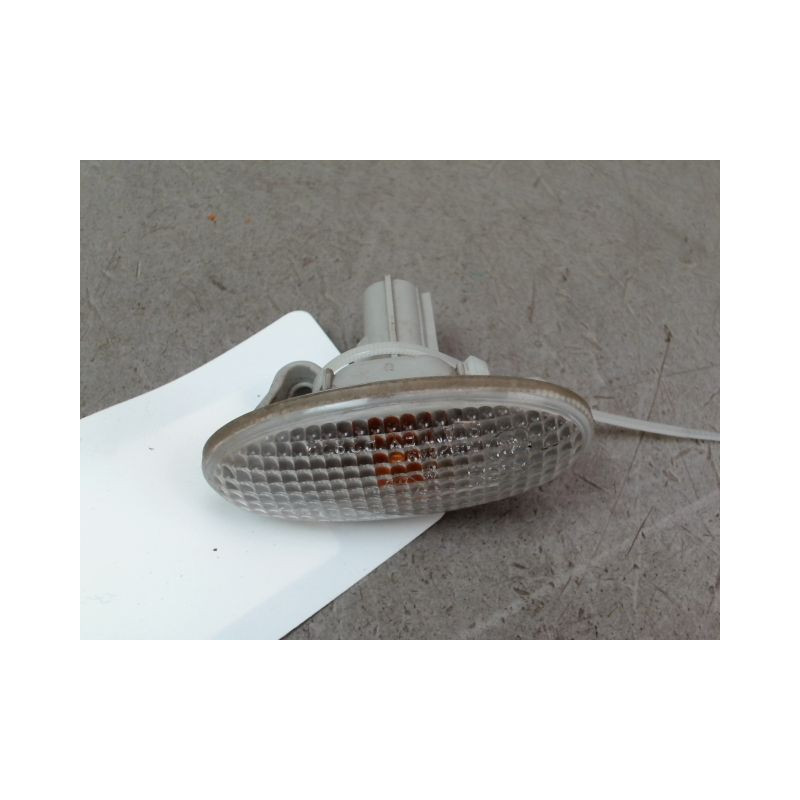 REPETITEUR AILE DROIT MAZDA 2 II Phase 1 2007-2011