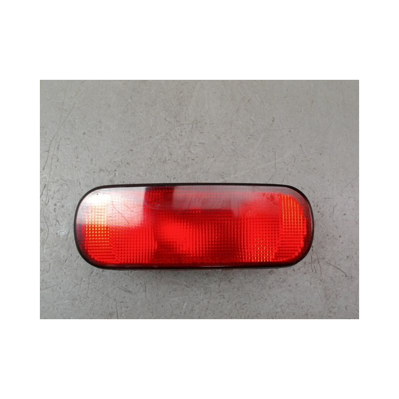 FEU BROUILLARD CENTRAL ARRIERE SUZUKI SWIFT 3P