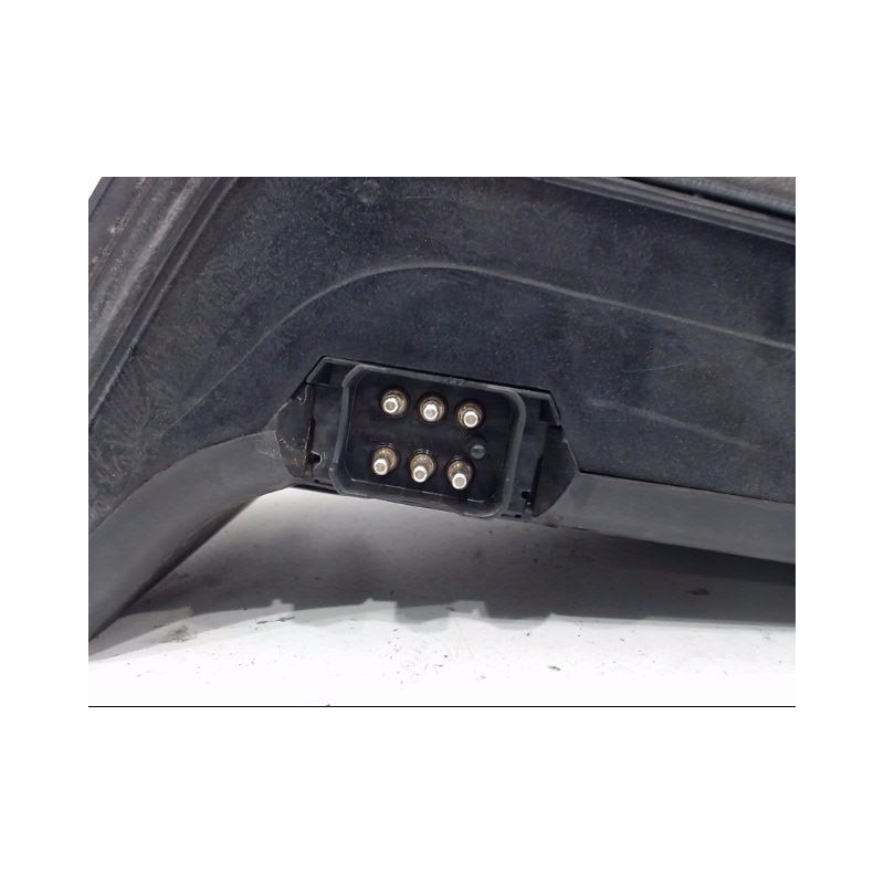 FEU ARRIERE DROIT MERCEDES E300