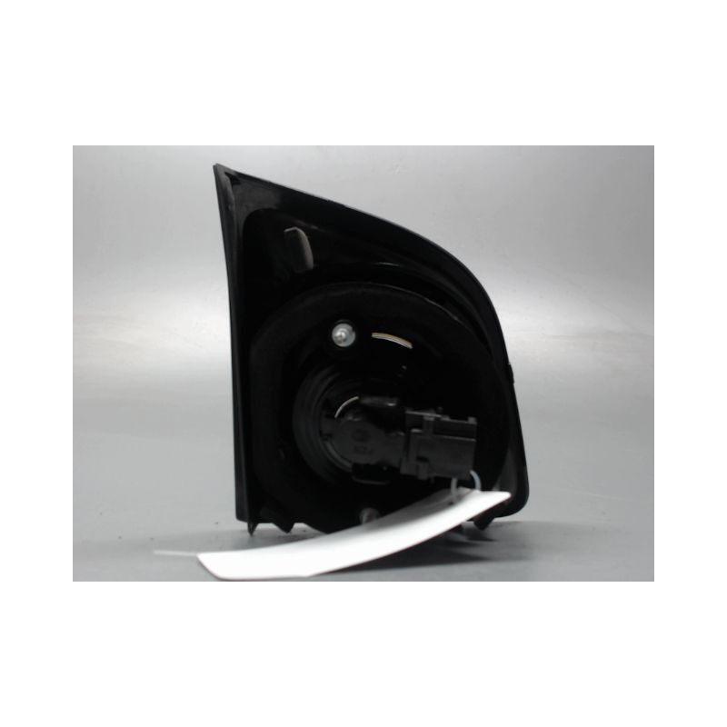 FEU ARRIERE INTERIEUR DROIT VOLKSWAGEN GOLF V PLUS 2005-