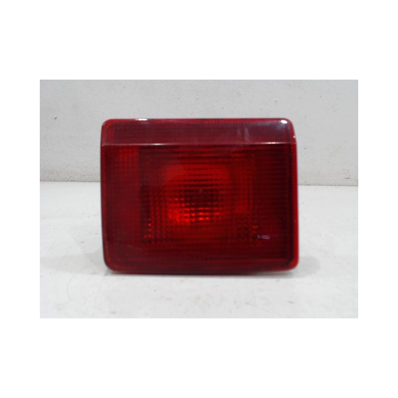 FEU BROUILLARD ARRIERE DROIT PEUGEOT 407