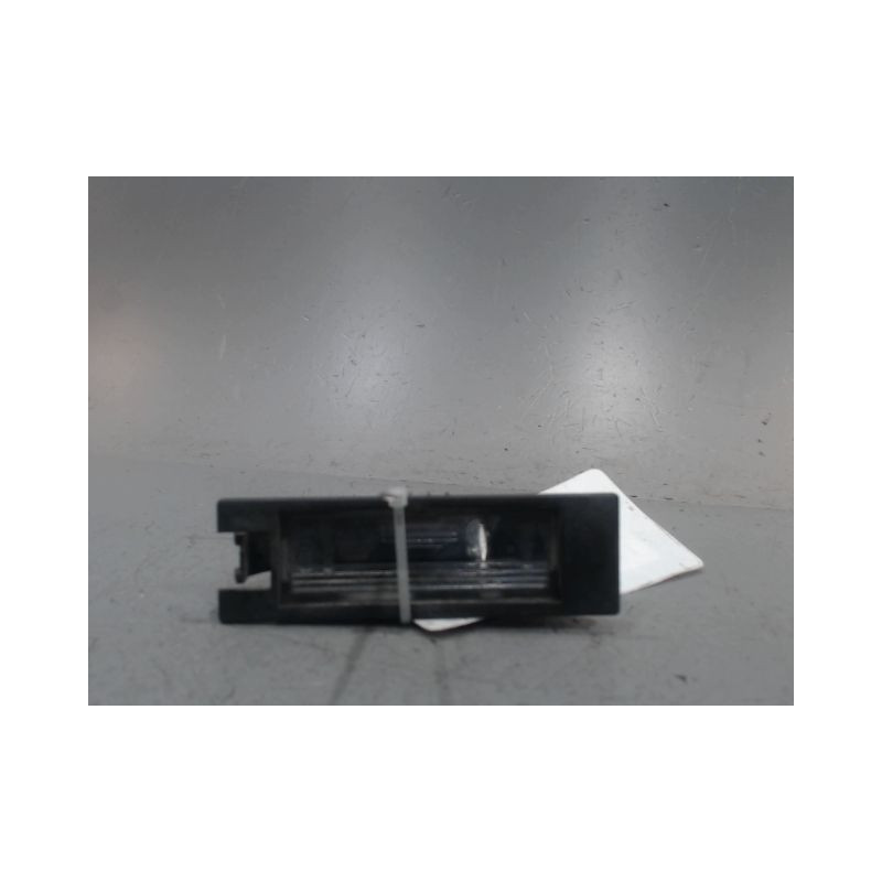 ECLAIREUR PLAQUE DE POLICE DROIT OPEL ZAFIRA