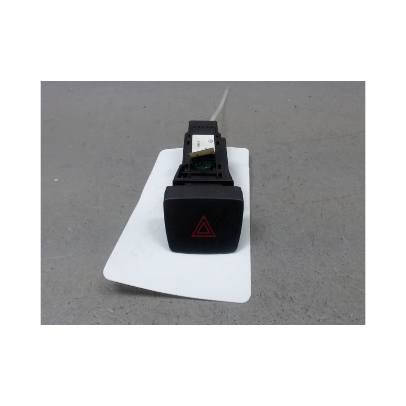 BOUTON DE WARNING MAZDA 2 II Phase 1 2007-2011