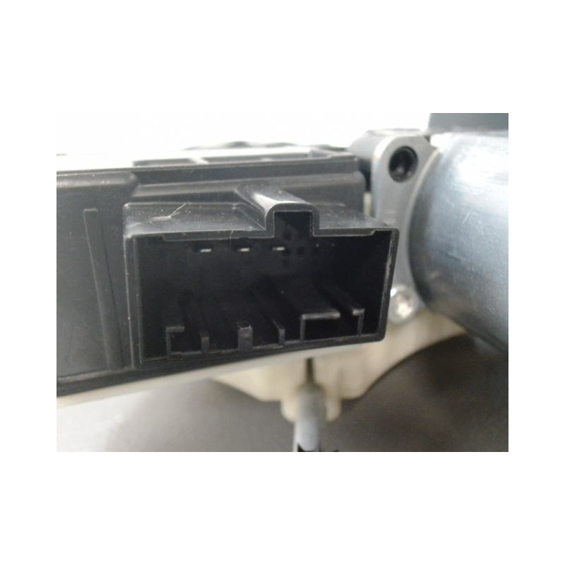 MECANISME+MOTEUR LEVE-GLACE ARRIERE DROIT VOLKSWAGEN POLO 2009-