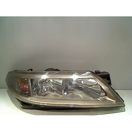 PHARE DROIT RENAULT LAGUNA II ESTATE 00-05