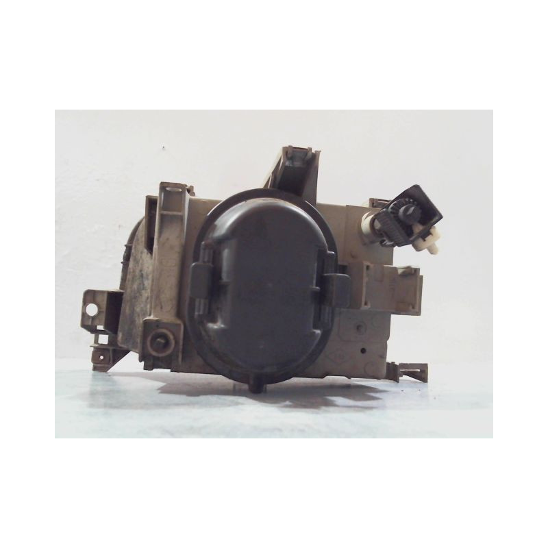 PHARE DROIT RENAULT CLIO I PH.2 94-96