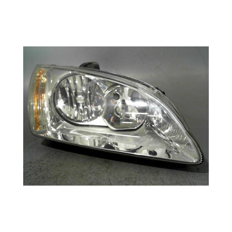 PHARE DROIT FORD FOCUS
