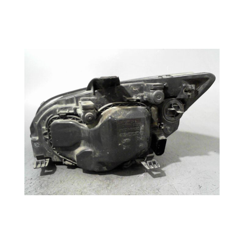 PHARE DROIT FORD FOCUS