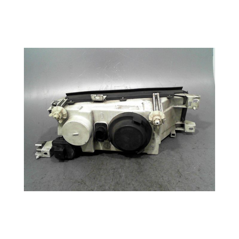 PHARE GAUCHE SKODA OCTAVIA COMBI -2000