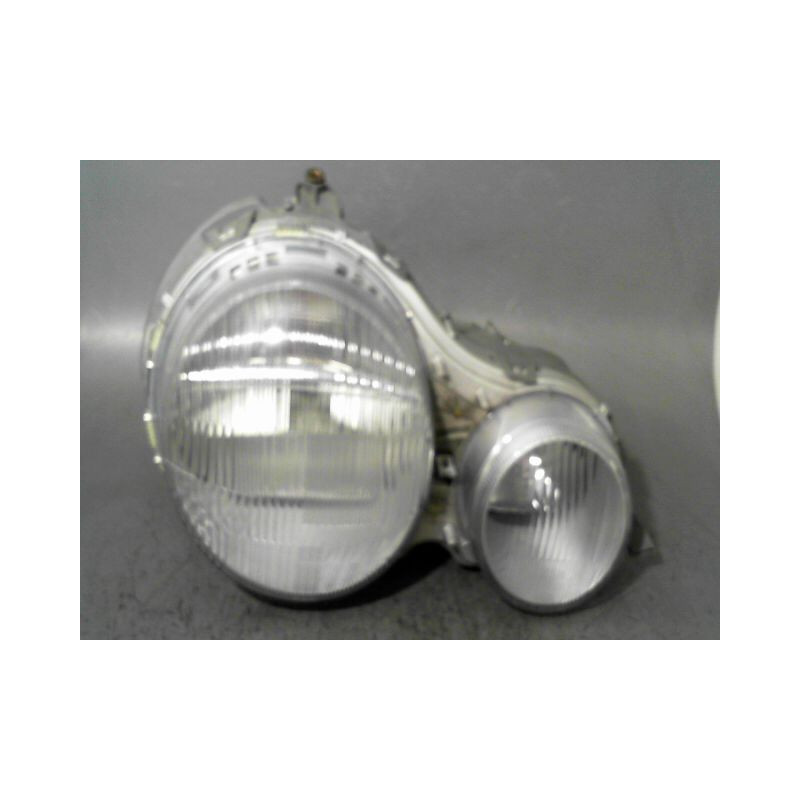PHARE DROIT MERCEDES E220