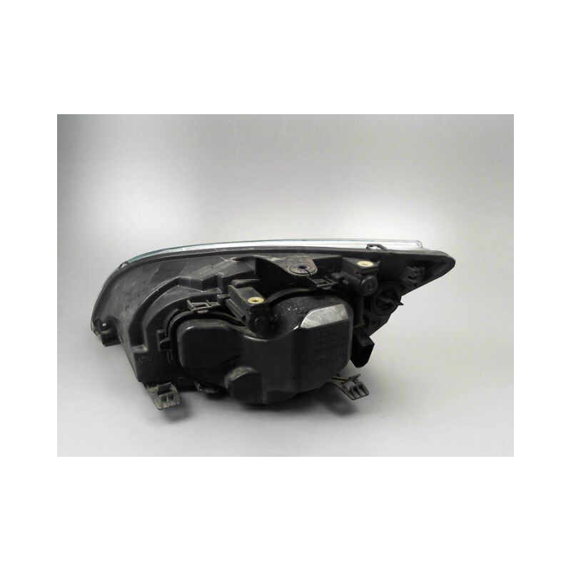 PHARE DROIT FORD FOCUS SW 2005-2007