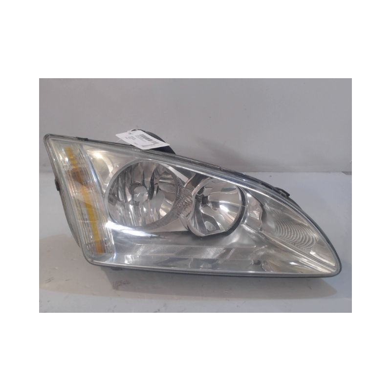 PHARE DROIT FORD FOCUS 04-07