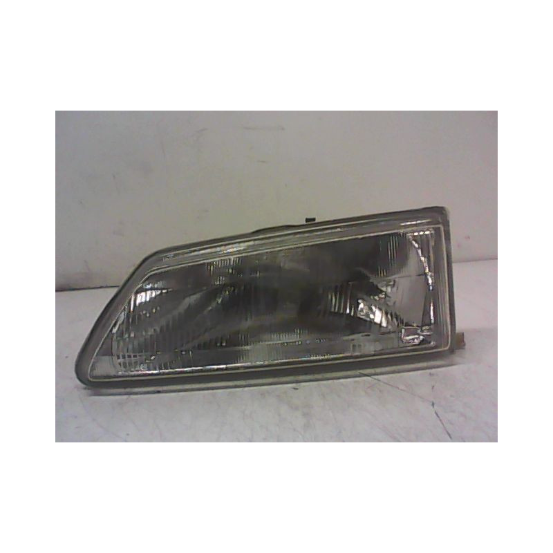 PHARE GAUCHE PEUGEOT 106