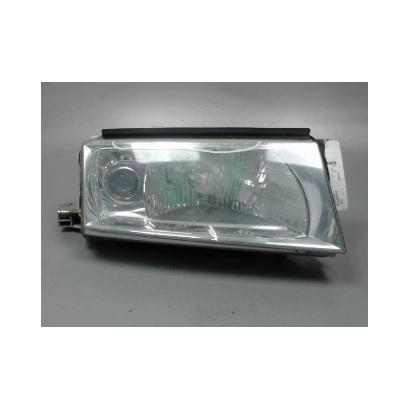 PHARE DROIT SKODA OCTAVIA COMBI 2000-