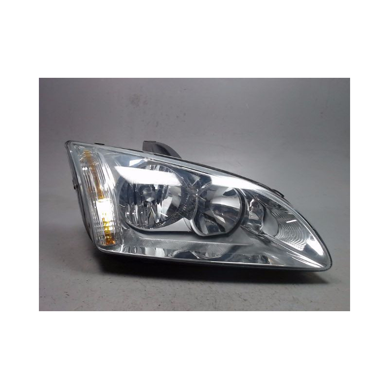 PHARE DROIT FORD FOCUS 04-07