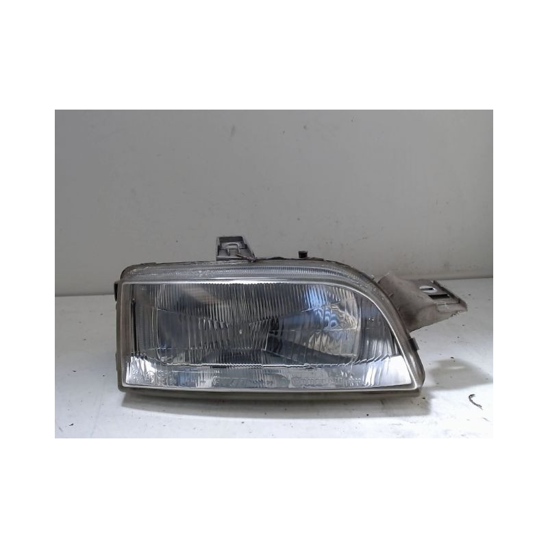 PHARE DROIT FIAT PUNTO