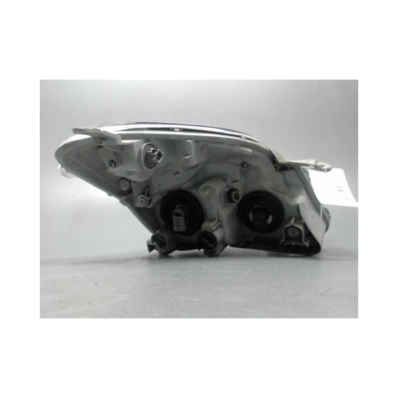 PHARE GAUCHE TOYOTA COROLLA VERSO 2002-2004