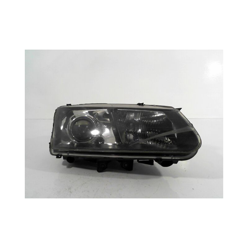 PHARE DROIT RENAULT SAFRANE 96 -2000
