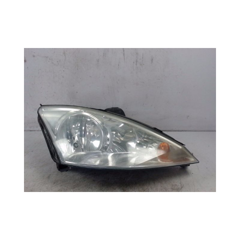 PHARE DROIT FORD FOCUS 04-07