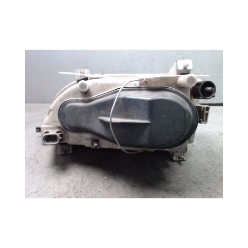 PHARE DROIT RENAULT ESPACE 95-97