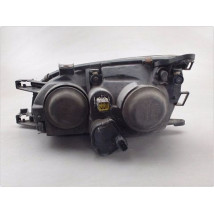 PHARE DROIT TOYOTA AVENSIS
