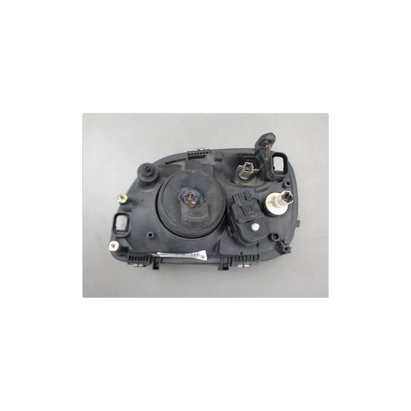 PHARE DROIT NISSAN MICRA