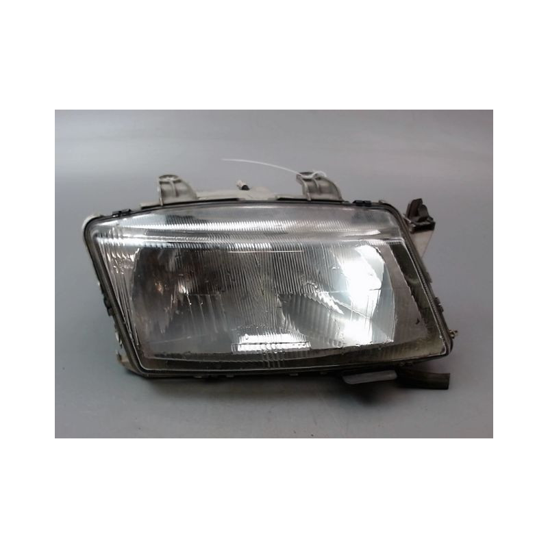 PHARE DROIT SAAB 900 94-98