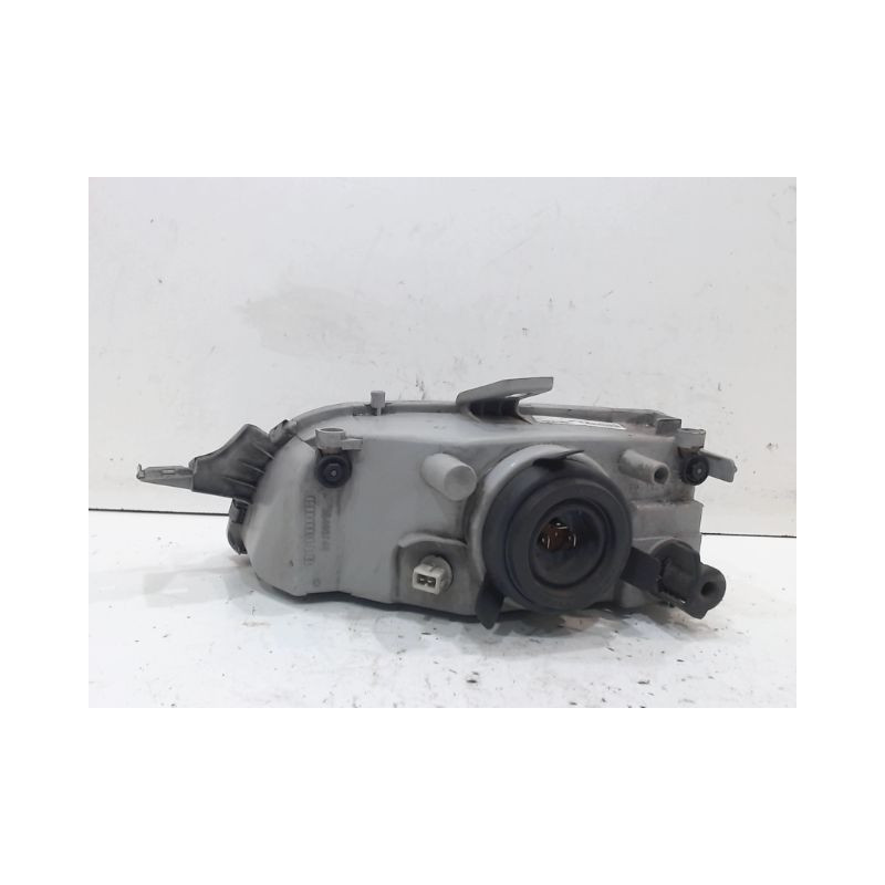 PHARE DROIT FIAT PUNTO