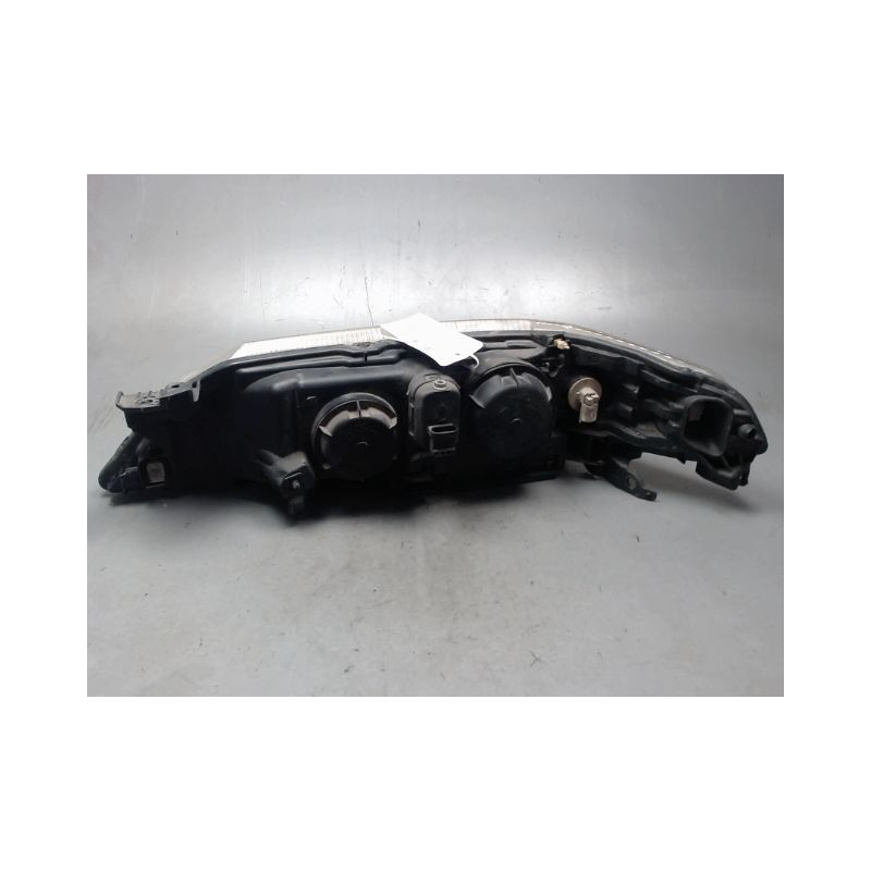 PHARE DROIT RENAULT LAGUNA II ESTATE 00-05