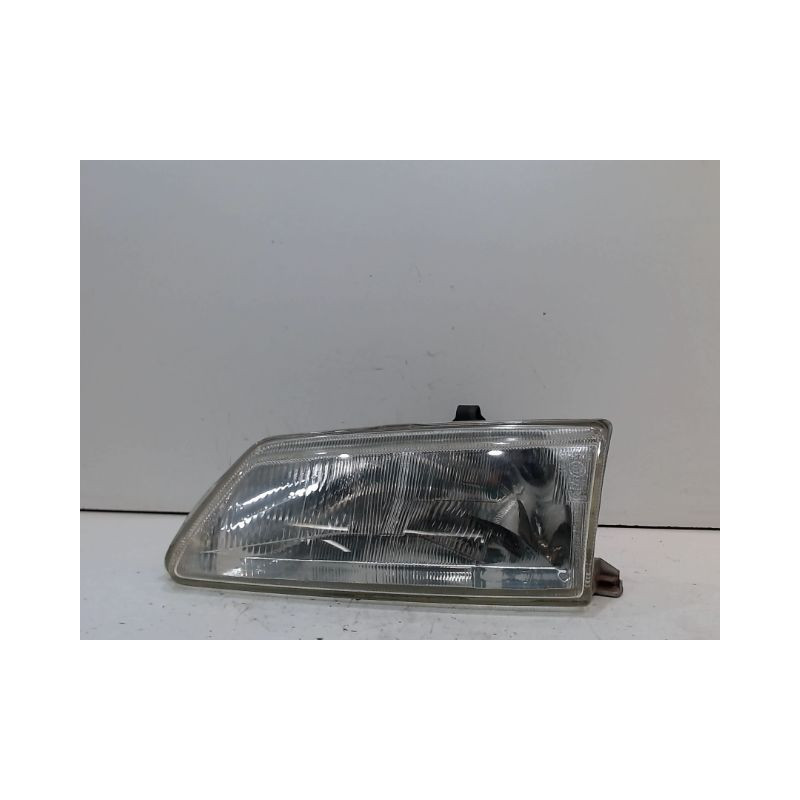 PHARE GAUCHE PEUGEOT 106