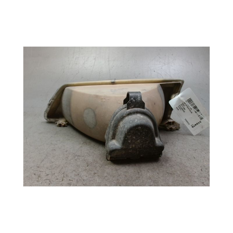 PHARE DROIT PEUGEOT 106 91-96
