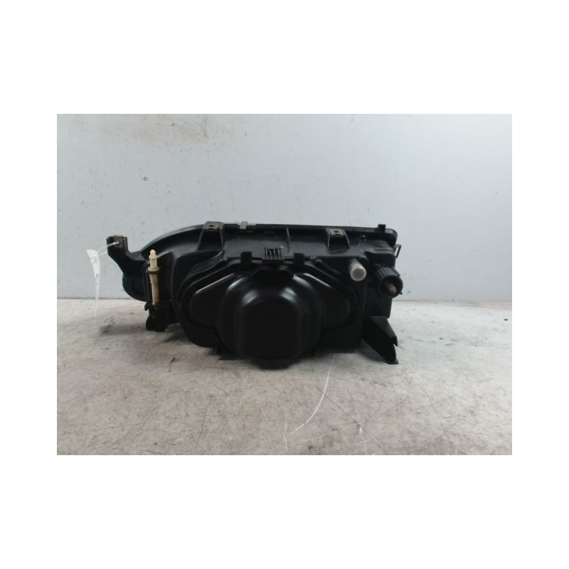 PHARE DROIT RENAULT 19 92-96