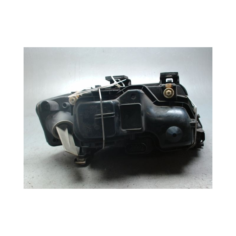 PHARE GAUCHE AUDI A6 2001-