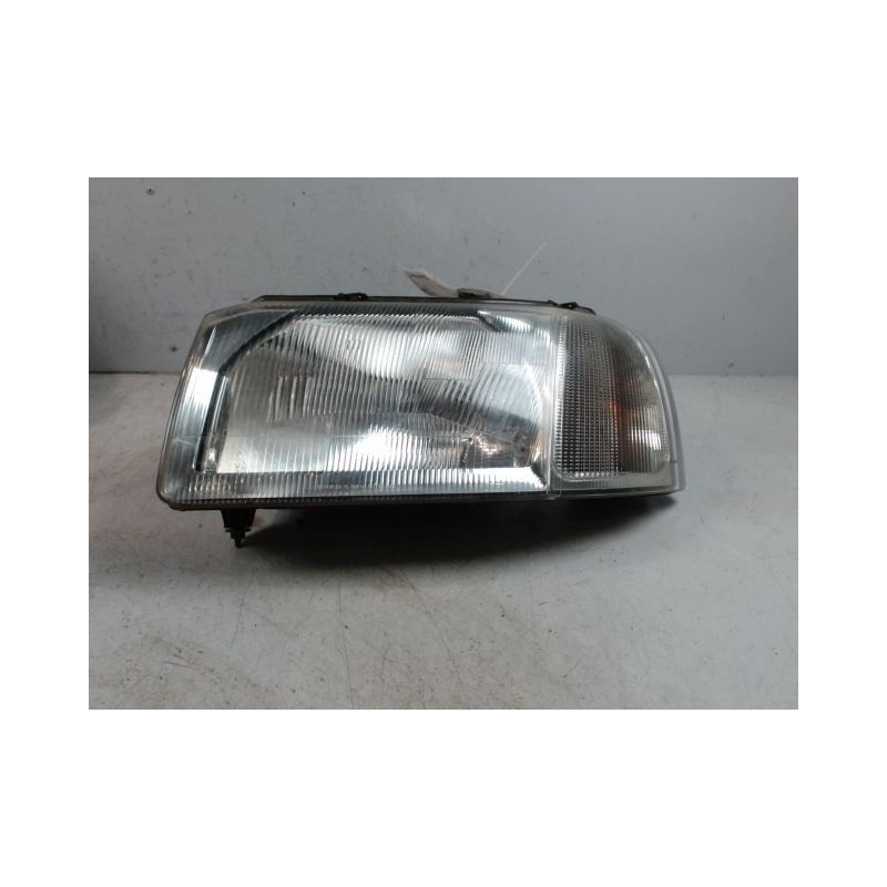 PHARE GAUCHE LAND ROVER FREELAND.