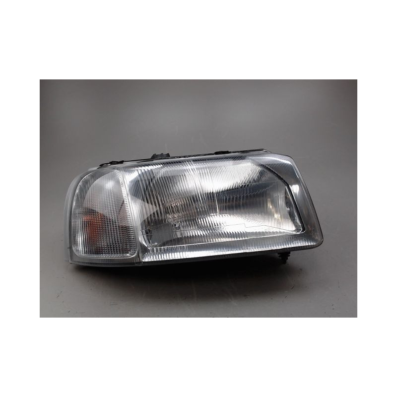 PHARE DROIT LAND ROVER FREELAND.