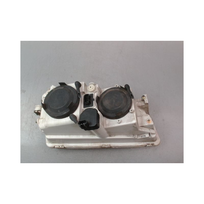 PHARE GAUCHE VOLVO V40 2000-