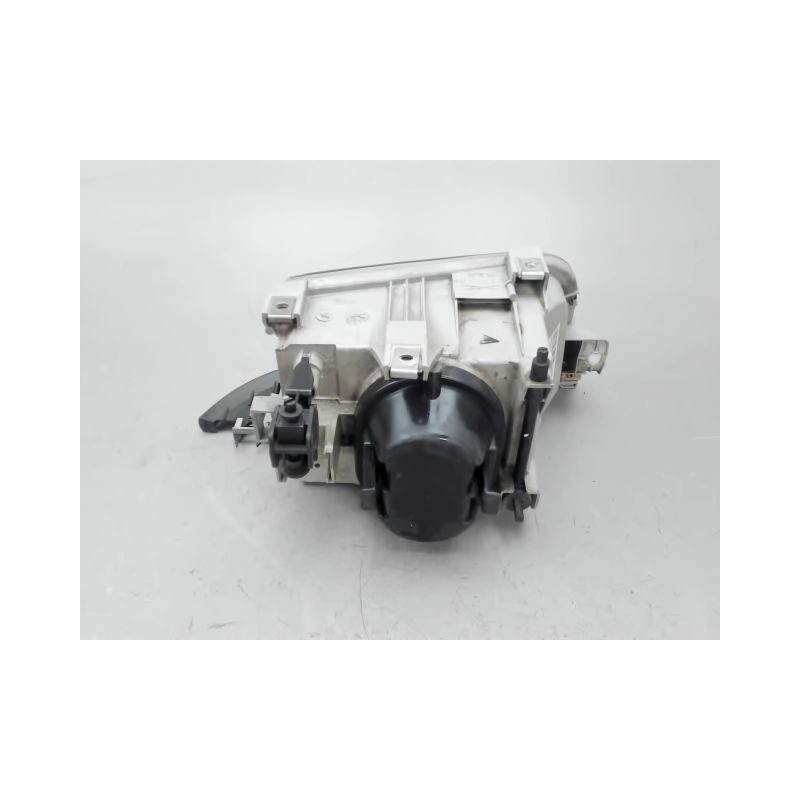 PHARE GAUCHE RENAULT CLIO