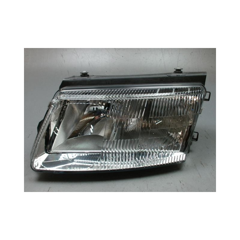 PHARE GAUCHE VOLKSWAGEN PASSAT