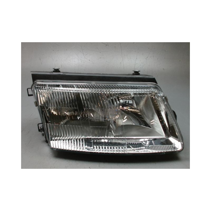PHARE DROIT VOLKSWAGEN PASSAT 96-2000
