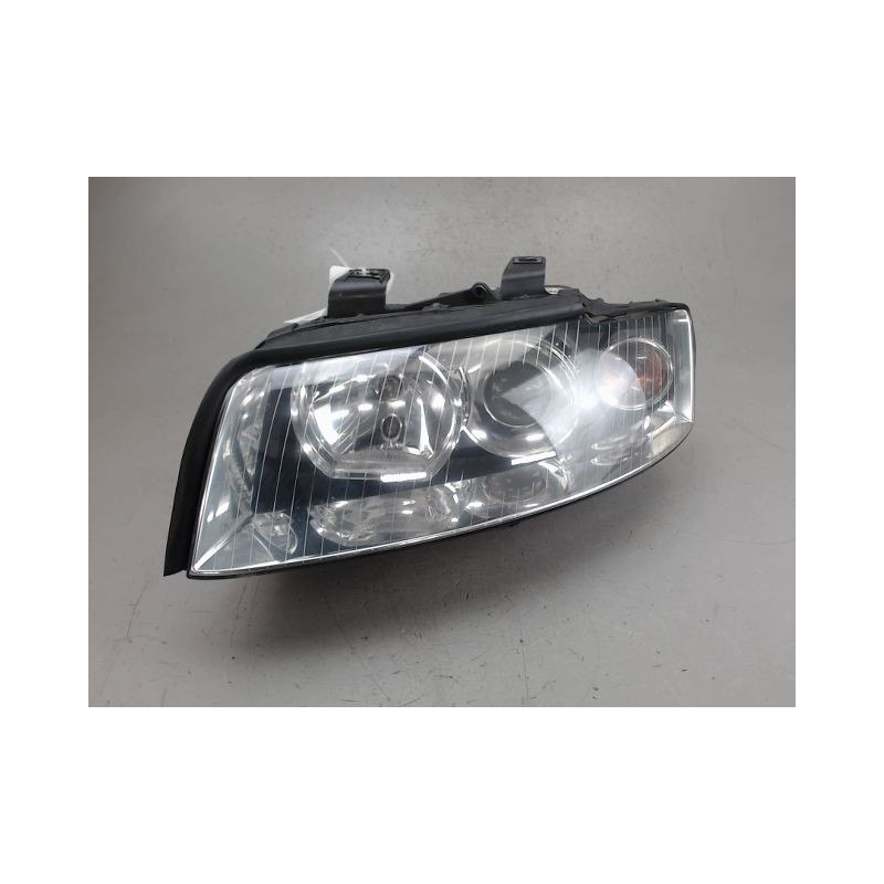 PHARE GAUCHE AUDI A4