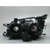 PHARE DROIT TOYOTA AVENSIS 2000-2003